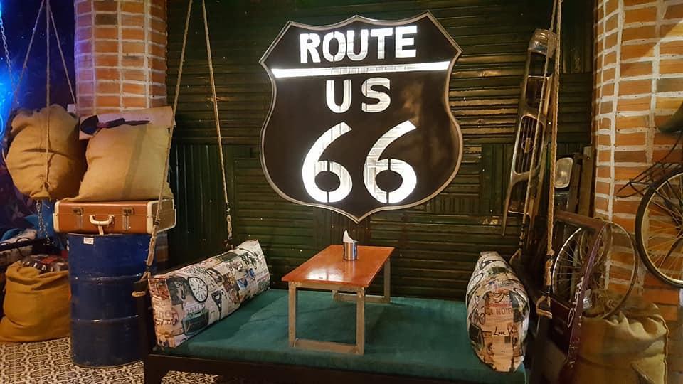 Route 66 Music Restaurant & Hostel เสียมราฐ ภายนอก รูปภาพ